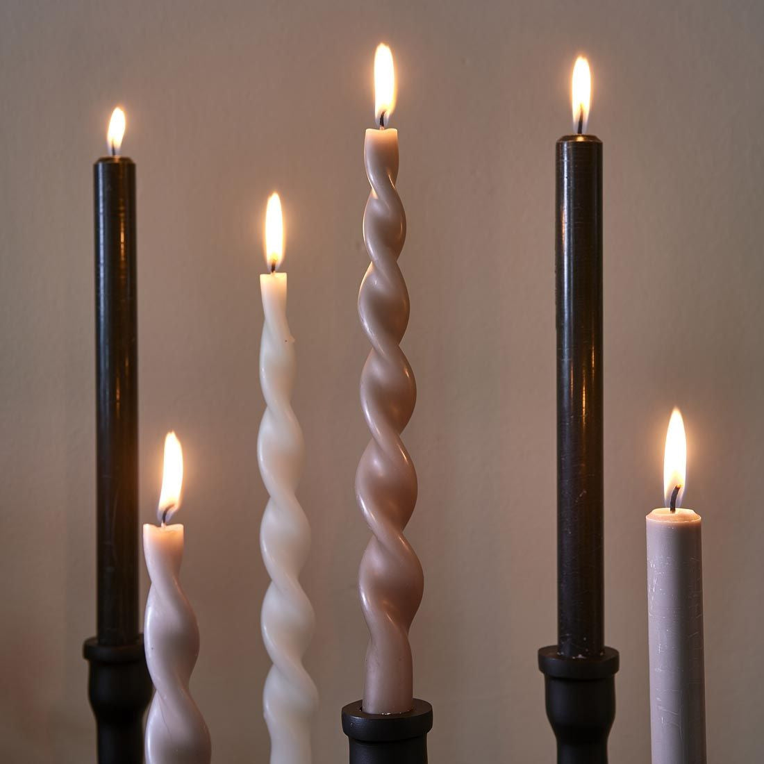 Twisted Dinner Candles off-white 4pcs